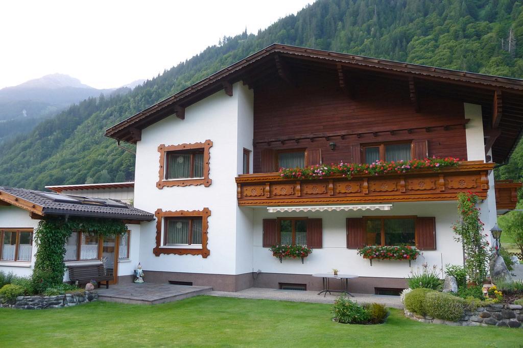 Appartamento Haus Maella Sankt Gallenkirch Esterno foto
